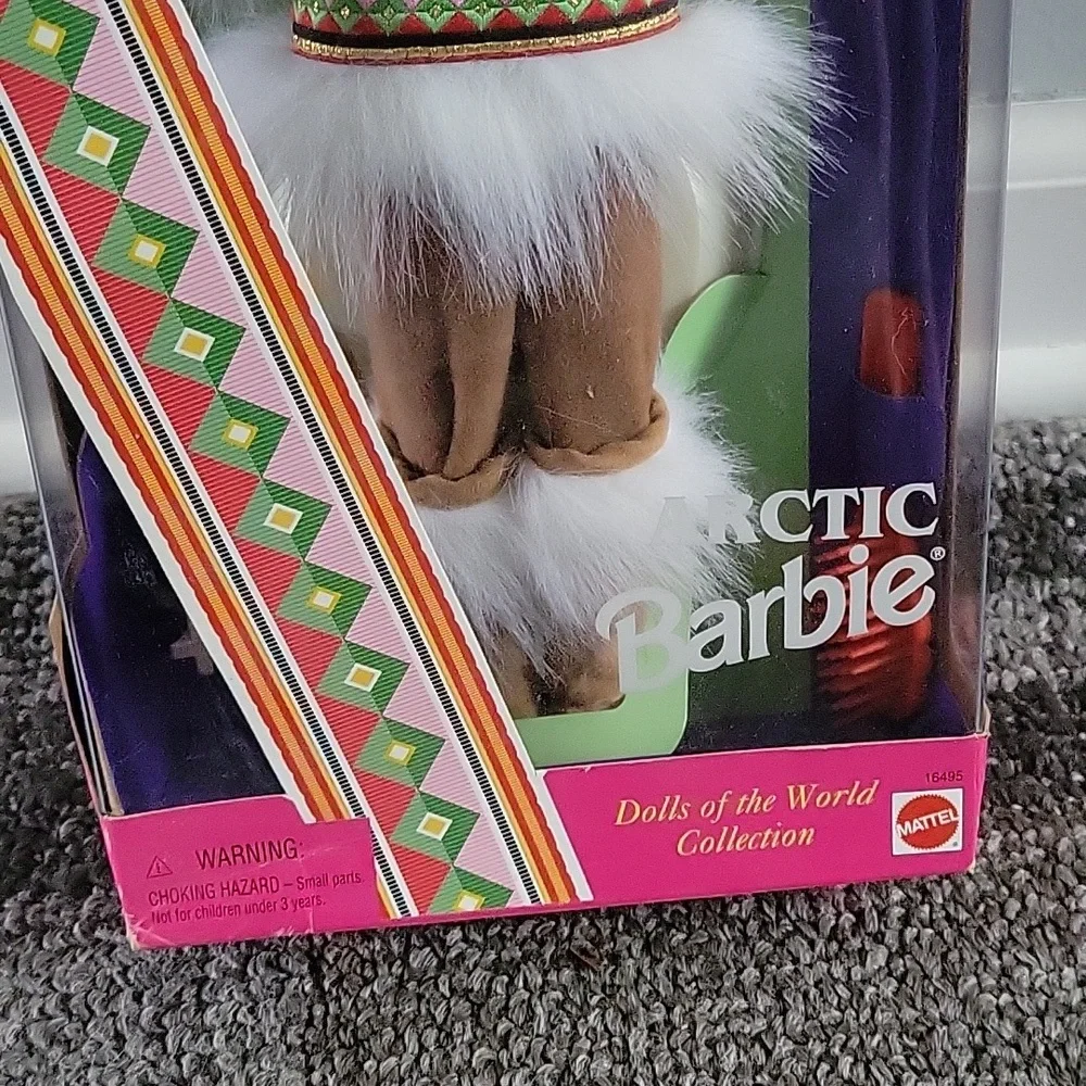 Artic Barbie - Picture 3 of 9